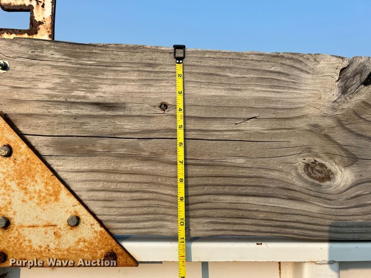 image for item EG0557 2006 Ford F450 Super Duty Crew Cab dump flatbed truck