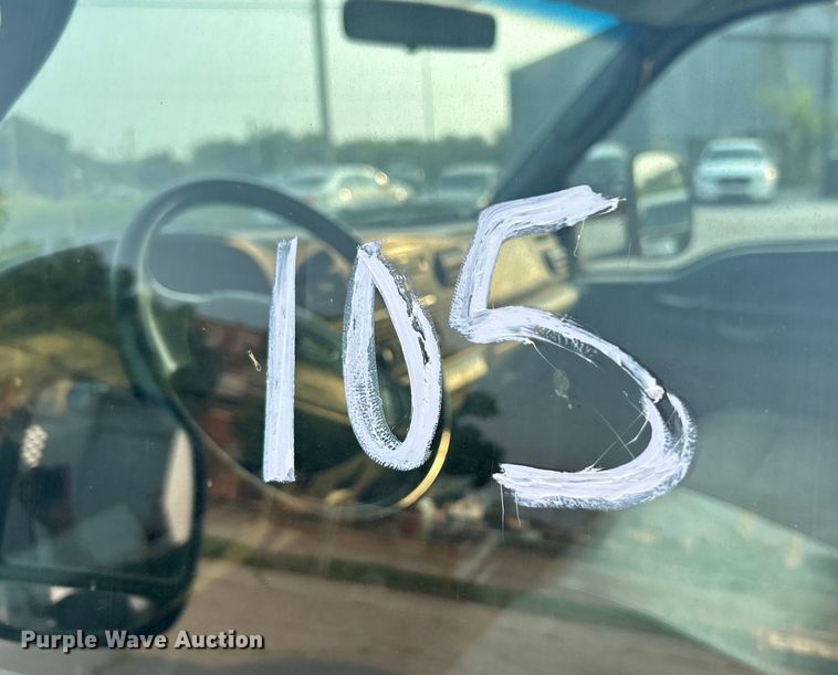 image for item EG0557 2006 Ford F450 Super Duty Crew Cab dump flatbed truck