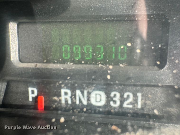 image for item EG0557 2006 Ford F450 Super Duty Crew Cab dump flatbed truck