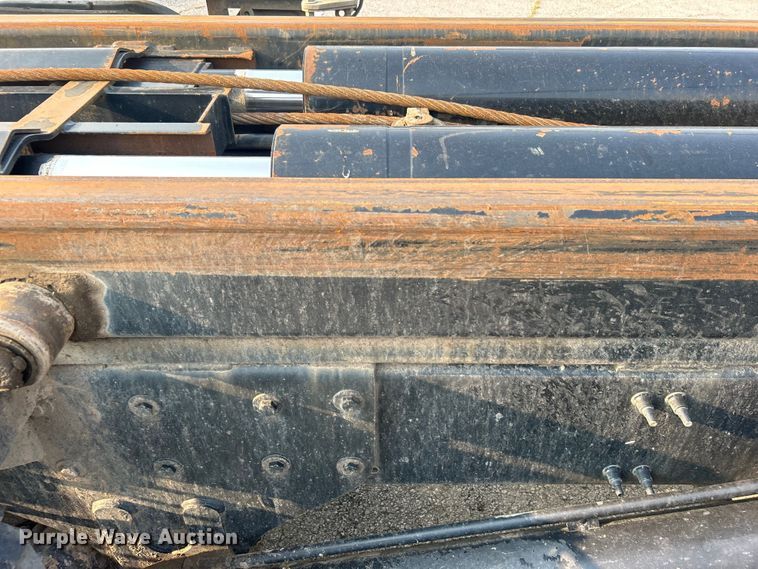 image for item EG0559 2015 Mack Granite GU533 roll-off container truck