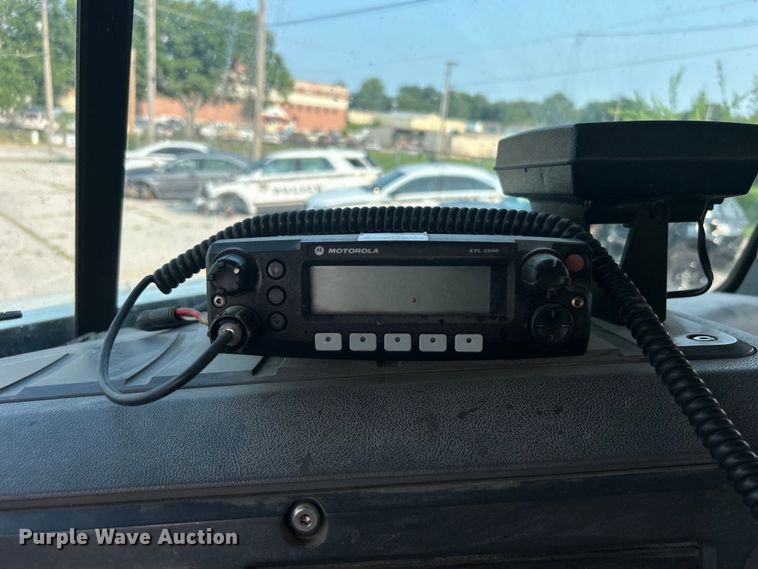 image for item EG0559 2015 Mack Granite GU533 roll-off container truck