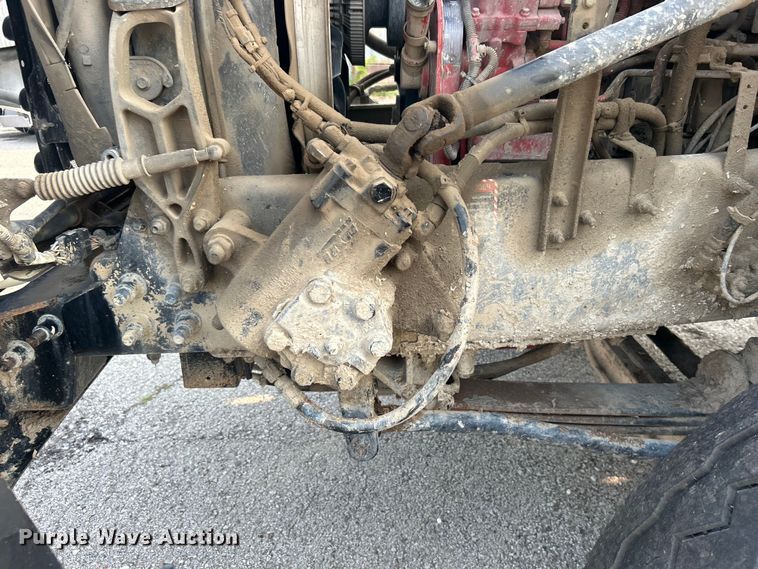 image for item EG0559 2015 Mack Granite GU533 roll-off container truck