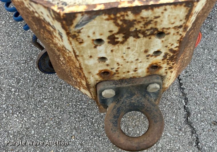 image for item EG0560 2014 Holden 30K equipment trailer