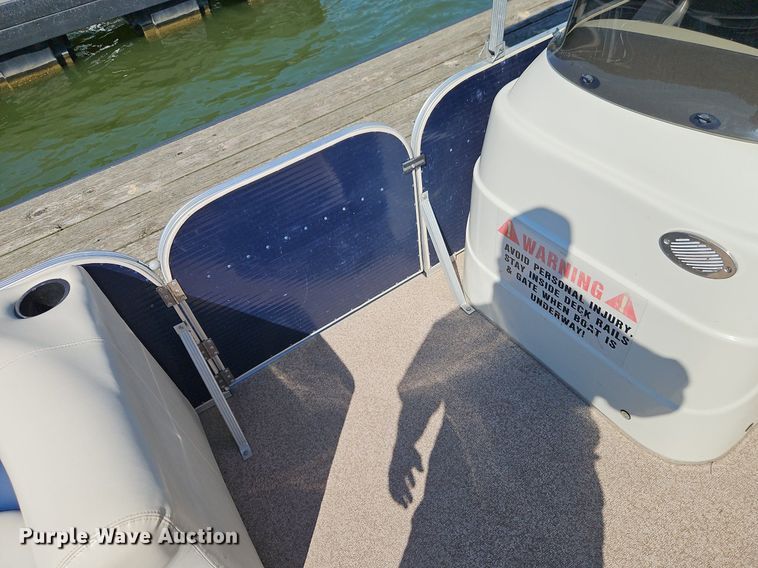 image for item EI3973 2016 Play Craft Clipper 2400 pontoon boat