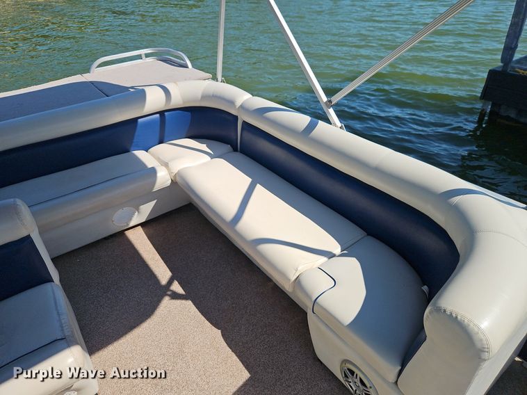 image for item EI3973 2016 Play Craft Clipper 2400 pontoon boat