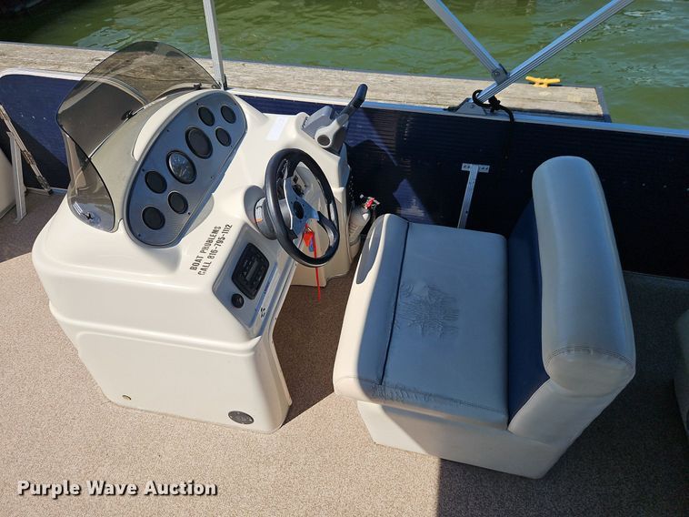 image for item EI3973 2016 Play Craft Clipper 2400 pontoon boat