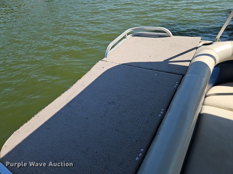 image for item EI3973 2016 Play Craft Clipper 2400 pontoon boat