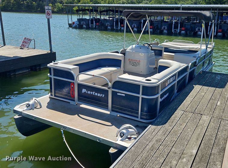 image for item EI3974 2016 Play Craft Clipper 2400 pontoon boat