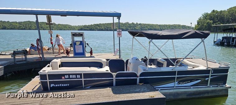 image for item EI3974 2016 Play Craft Clipper 2400 pontoon boat