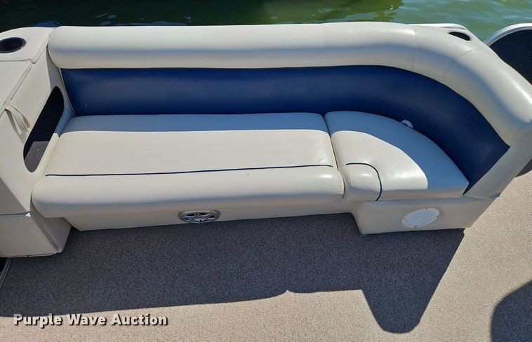 image for item EI3974 2016 Play Craft Clipper 2400 pontoon boat