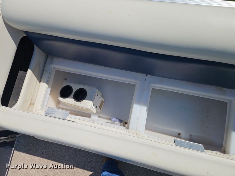 image for item EI3974 2016 Play Craft Clipper 2400 pontoon boat