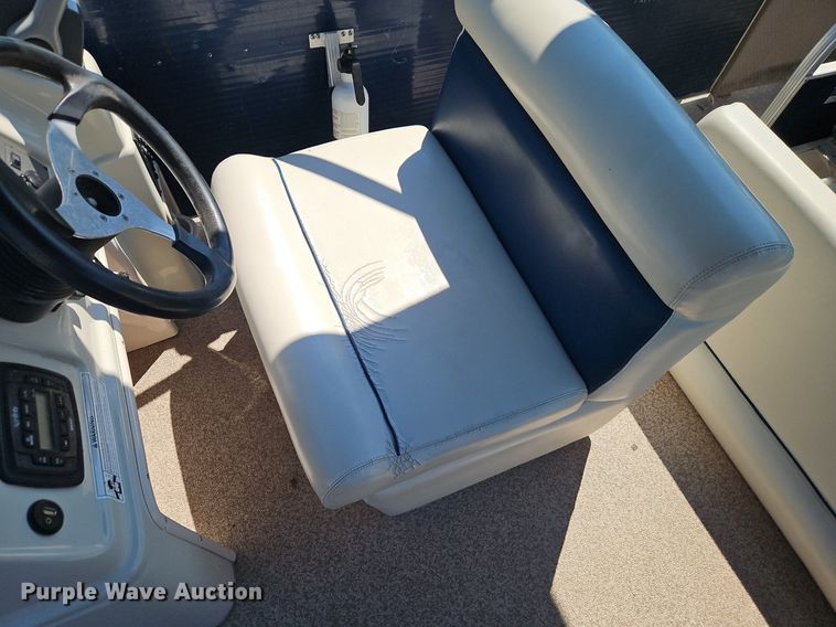 image for item EI3974 2016 Play Craft Clipper 2400 pontoon boat