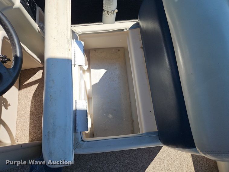 image for item EI3974 2016 Play Craft Clipper 2400 pontoon boat