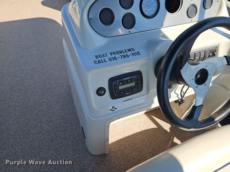 image for item EI3974 2016 Play Craft Clipper 2400 pontoon boat