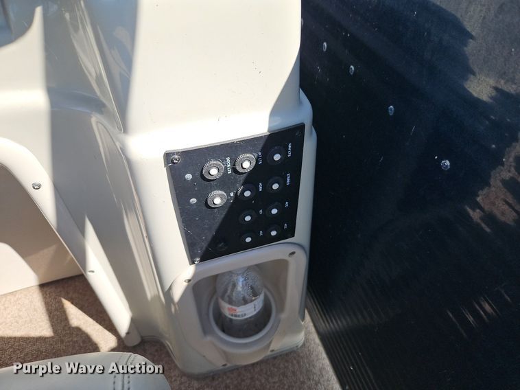 image for item EI3974 2016 Play Craft Clipper 2400 pontoon boat