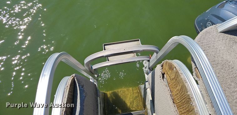 image for item EI3974 2016 Play Craft Clipper 2400 pontoon boat