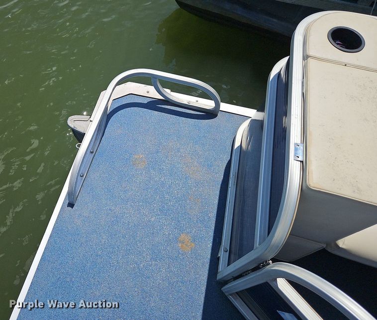 image for item EI3976 2012 Play Craft Clipper 2400 pontoon boat