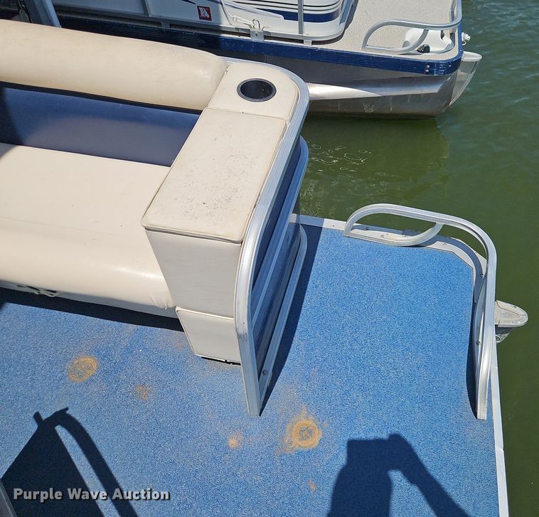 image for item EI3976 2012 Play Craft Clipper 2400 pontoon boat