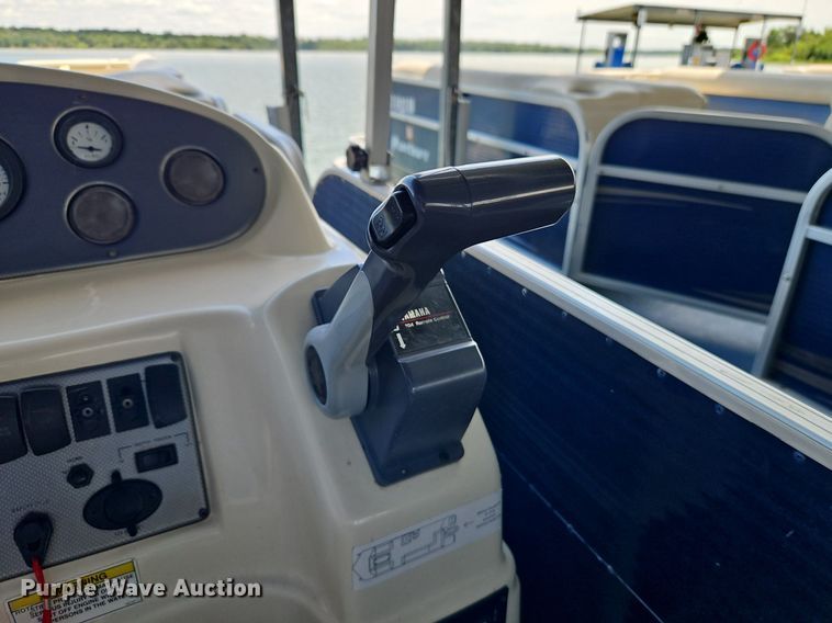 image for item EI3976 2012 Play Craft Clipper 2400 pontoon boat