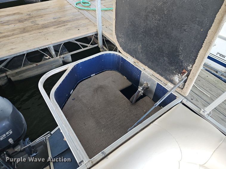 image for item EI3976 2012 Play Craft Clipper 2400 pontoon boat