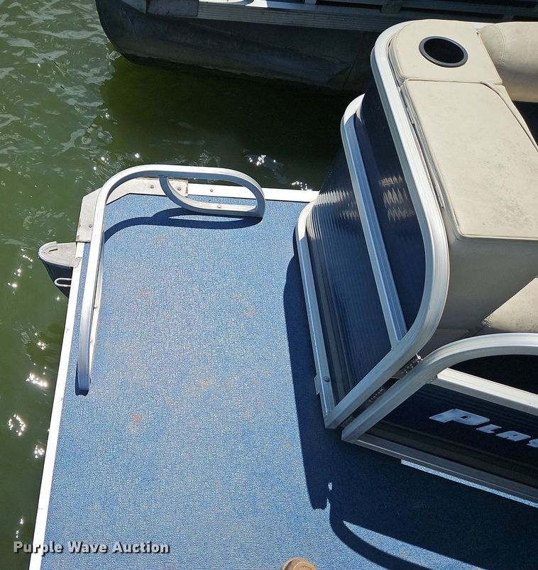 image for item EI3977 2012 Play Craft Clipper 2400 pontoon boat