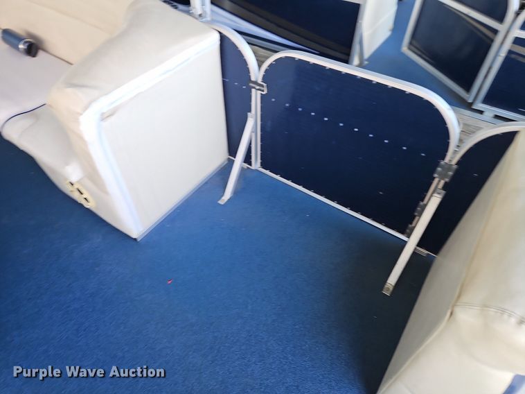 image for item EI3977 2012 Play Craft Clipper 2400 pontoon boat