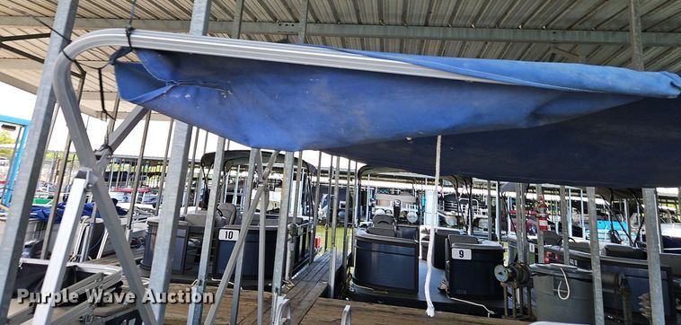 image for item EI3977 2012 Play Craft Clipper 2400 pontoon boat