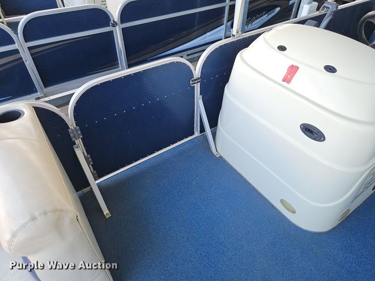 image for item EI3977 2012 Play Craft Clipper 2400 pontoon boat