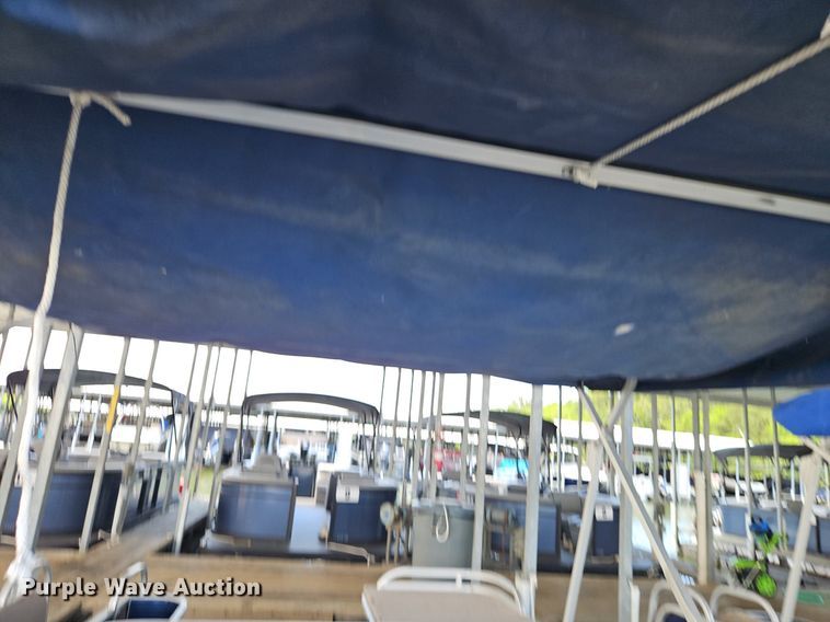 image for item EI3977 2012 Play Craft Clipper 2400 pontoon boat