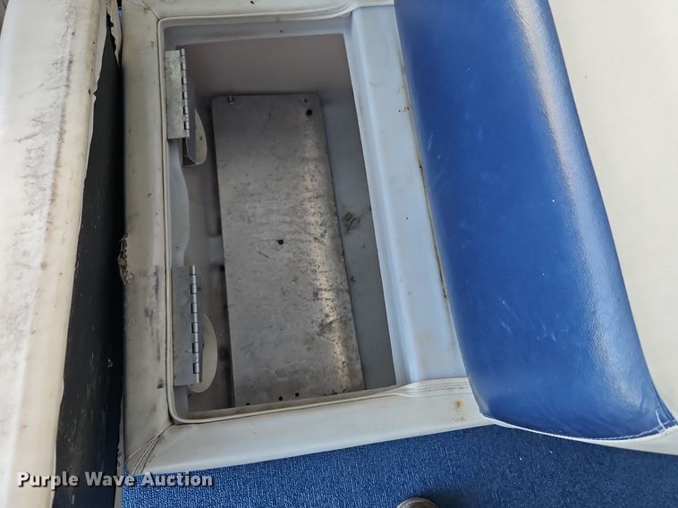 image for item EI3977 2012 Play Craft Clipper 2400 pontoon boat