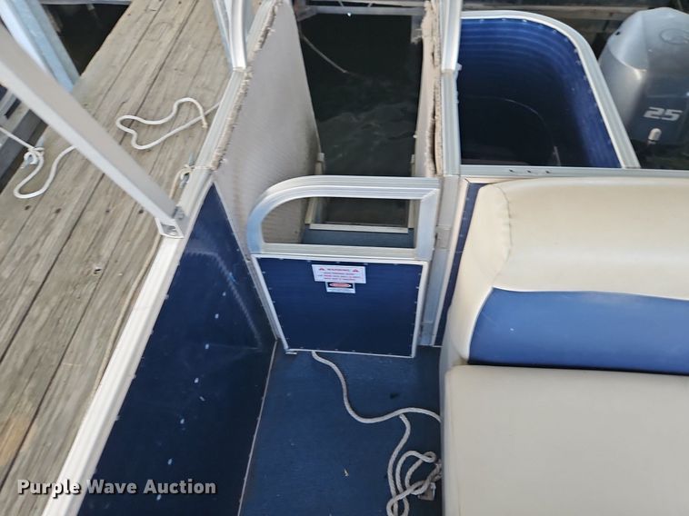 image for item EI3977 2012 Play Craft Clipper 2400 pontoon boat