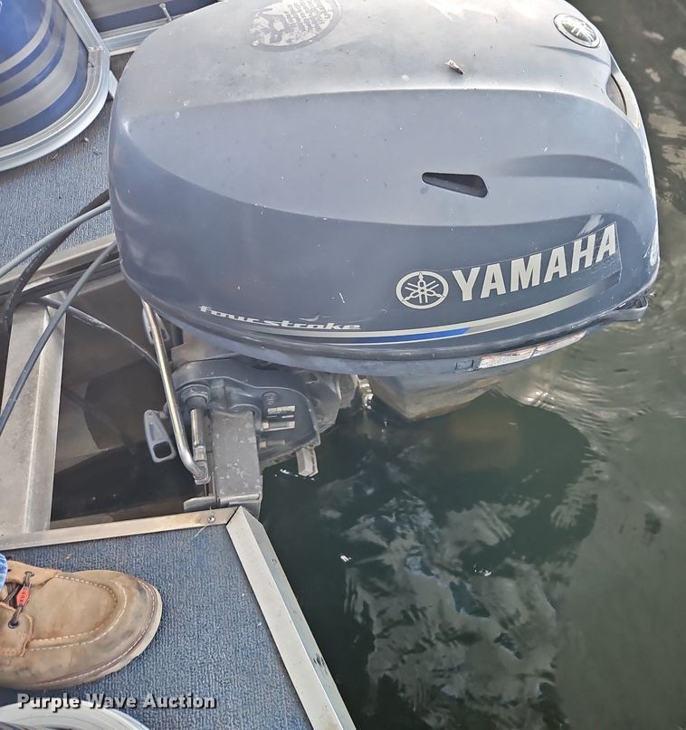 image for item EI3977 2012 Play Craft Clipper 2400 pontoon boat