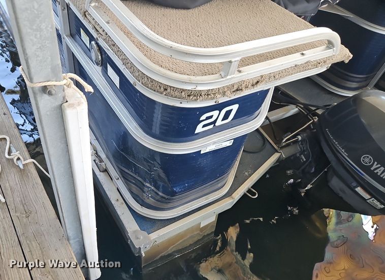 image for item EI3978 2012 Play Craft Clipper 2400 pontoon boat