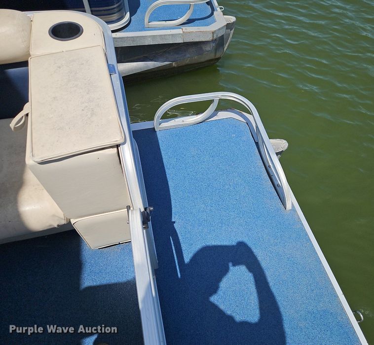 image for item EI3978 2012 Play Craft Clipper 2400 pontoon boat