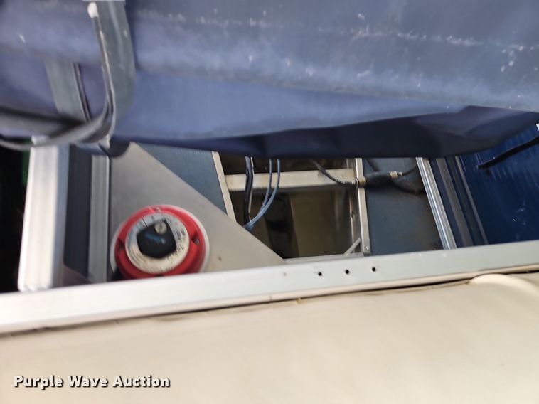 image for item EI3978 2012 Play Craft Clipper 2400 pontoon boat