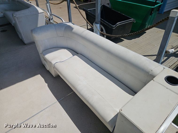 image for item EI3979 2007 Playcraft Clipper 2400 pontoon boat