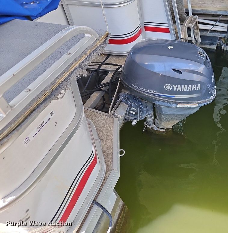 image for item EI3979 2007 Playcraft Clipper 2400 pontoon boat