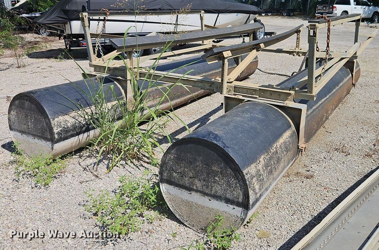 image for item EI3980 Boat lift