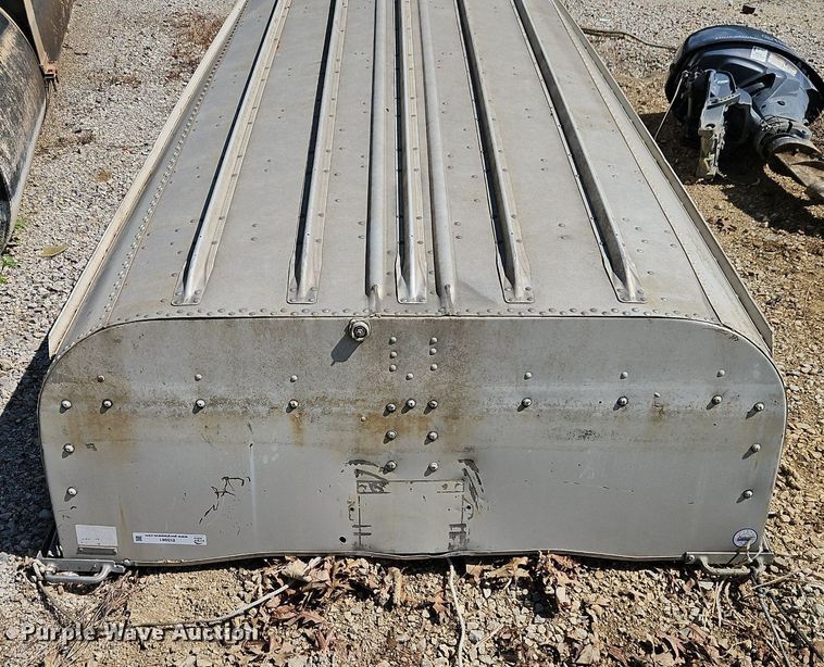 image for item EI3981 2004 Lowe  Sea Nymph 1667T boat