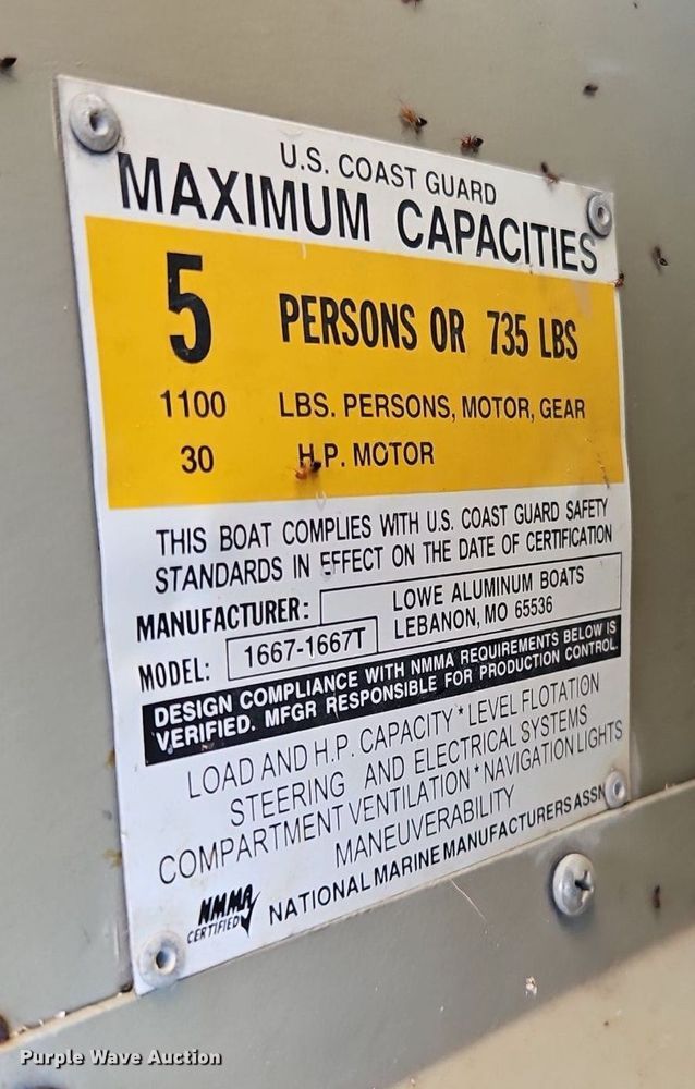 image for item EI3981 2004 Lowe  Sea Nymph 1667T boat