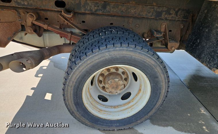 image for item EI8171 2008 Ford F450 Super Duty XL  dump flatbed truck