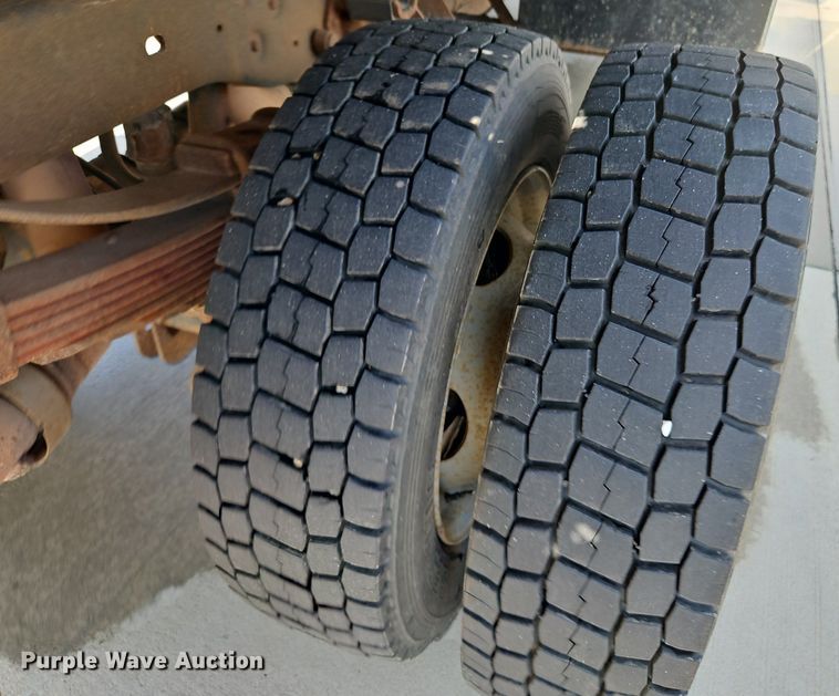 image for item EI8171 2008 Ford F450 Super Duty XL  dump flatbed truck