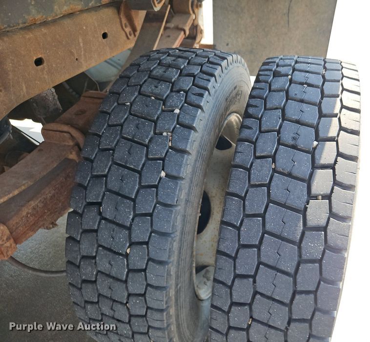 image for item EI8171 2008 Ford F450 Super Duty XL  dump flatbed truck