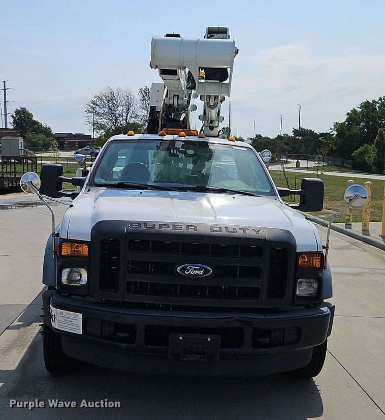image for item EI8173 2008 Ford  F550 Super Duty XL bucket truck
