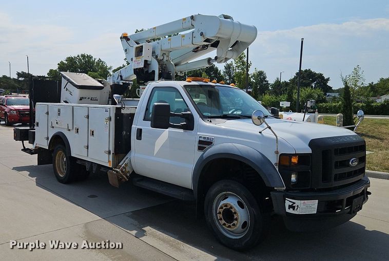 image for item EI8173 2008 Ford  F550 Super Duty XL bucket truck