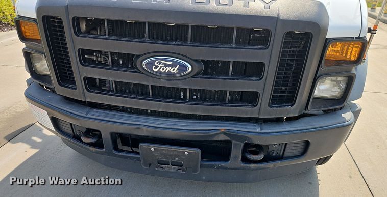 image for item EI8173 2008 Ford  F550 Super Duty XL bucket truck