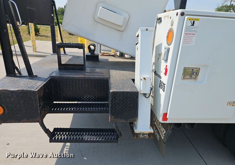 image for item EI8173 2008 Ford  F550 Super Duty XL bucket truck