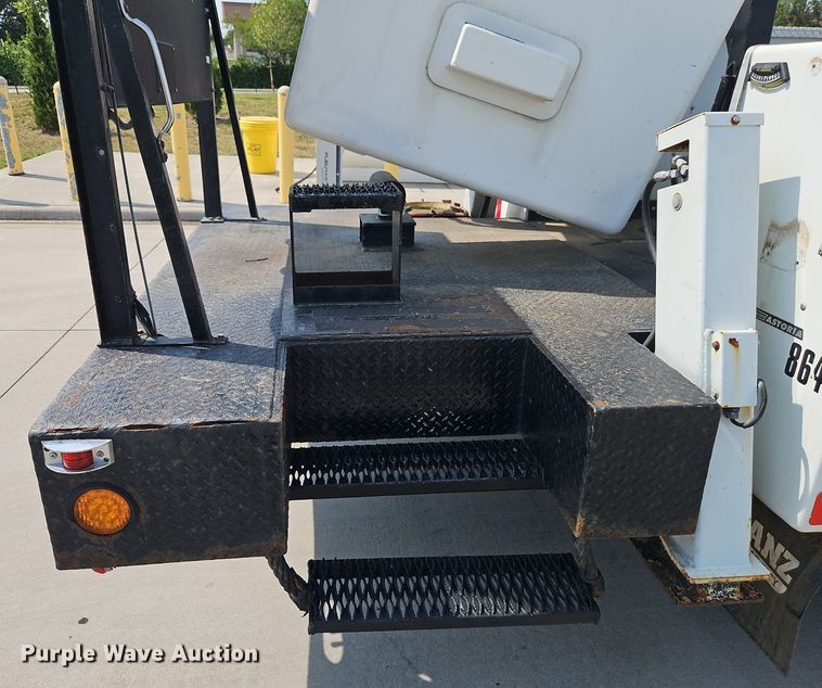 image for item EI8173 2008 Ford  F550 Super Duty XL bucket truck