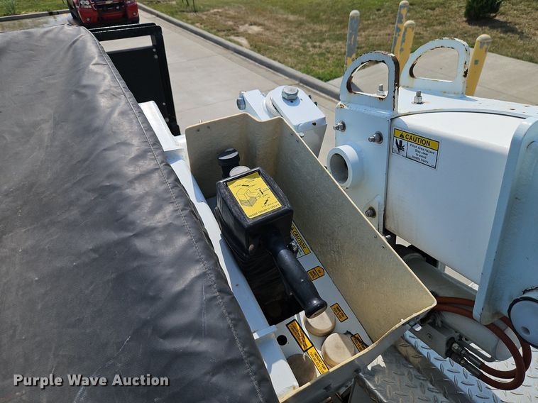 image for item EI8173 2008 Ford  F550 Super Duty XL bucket truck