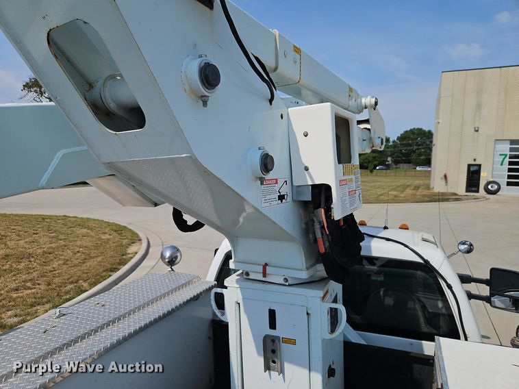 image for item EI8173 2008 Ford  F550 Super Duty XL bucket truck